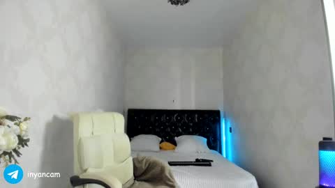 Snapshot of sophie_in chatting on 03-09-25, 03:54 Sonya online show from 03-09-25, 03:54