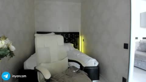 Snapshot of sophie_in chatting on 03-10-25, 05:00 Sonya online show from 03-10-25, 05:00