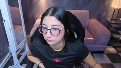 Snapshot of sophie_jones_b chatting on 05-21-26, 12:45 sophie_jones_b online show from 05-21-26, 12:45