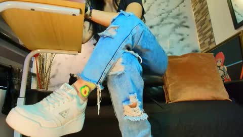 Snapshot of sophie_littles chatting on 02-10-26, 12:09 Sophie online show from 02-10-26, 12:09