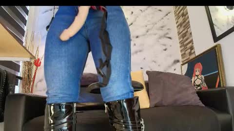 Snapshot of sophie_littles chatting on 02-27-26, 01:33 Sophie online show from 02-27-26, 01:33