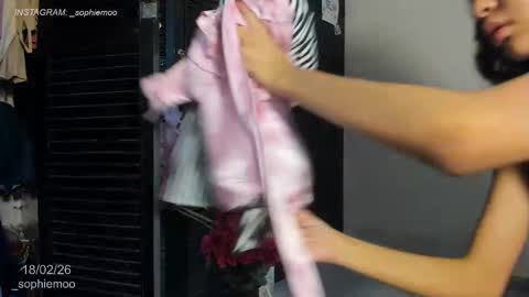 Sophie online show from 02-18-26, 11:39