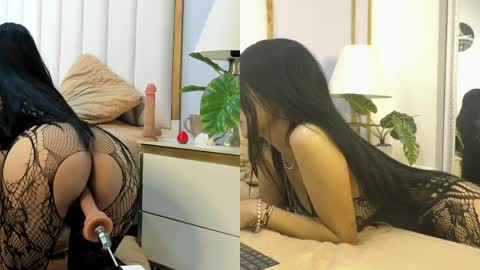 Snapshot of sophie_nolie chatting on 04-07-26, 02:28 Sophi online show from 04-07-26, 02:28