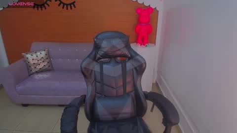 Sofia online show from 02-26-25, 03:32