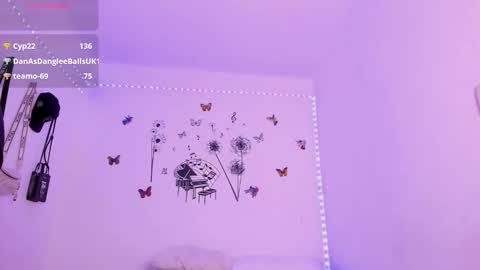 Sophie online show from 02-25-26, 02:16