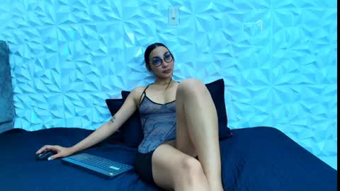 sophie_willow online show from 04-18-26, 08:20
