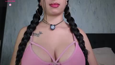 Snapshot of sophie_x1 chatting on 06-25-26, 01:38 Sophie online show from 06-25-26, 01:38