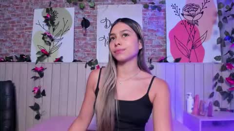 Sophie online show from 03-13-26, 01:29