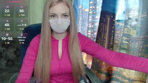 Sophie online show from 04-26-26, 08:23