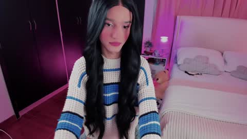 Snapshot of sophiecornett chatting on 12-05-24, 12:11    online show from 12-05-24, 12:11