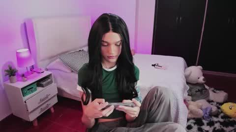 Snapshot of sophiecornett chatting on 09-14-25, 02:00    online show from 09-14-25, 02:00