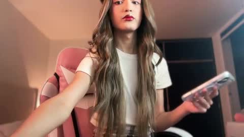 Snapshot of sophiecornett chatting on 05-02-26, 12:59 online show from 05-02-26, 12:59