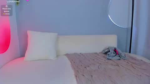 Sophie online show from 04-30-26, 11:53