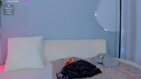 Sophie online show from 05-19-26, 11:44