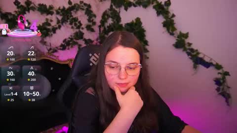 sophieedreams online show from 12-14-25, 11:09