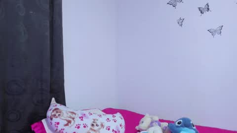 Sophie Woods  online show from 02-22-25, 02:28