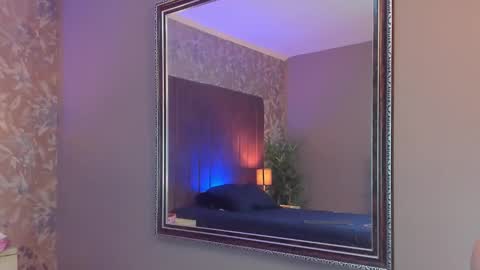 Sofa  online show from 03-29-26, 02:17