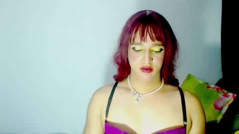 Snapshot of sophiehillsxo chatting on 02-19-25, 01:29 sophiehillsxo online show from 02-19-25, 01:29