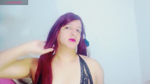 sophiehillsxo online show from 11-21-25, 09:08