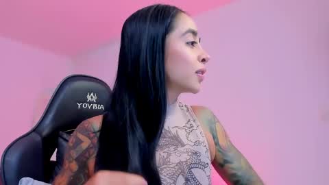sophierooy online show from 05-11-26, 07:44