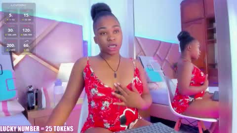 Sophie online show from 02-01-26, 01:37