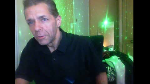 Snapshot of sophiestar12 chatting on 12-19-24, 08:56 Sophiestar online show from 12-19-24, 08:56