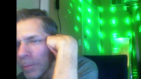 Snapshot of sophiestar12 chatting on 12-31-24, 06:05 Sophiestar online show from 12-31-24, 06:05