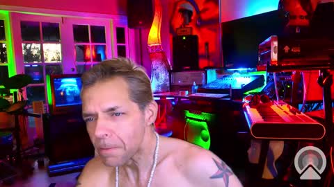 Snapshot of sophiestar12 chatting on 01-22-25, 06:20 Sophiestar online show from 01-22-25, 06:20