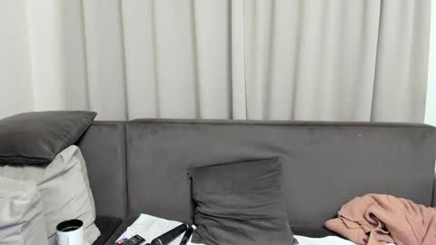 Snapshot of sophiestique chatting on 12-19-24, 04:46 Sofia online show from 12-19-24, 04:46