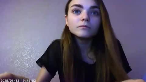 Sophie and my bestie Mandy    online show from 01-12-25, 09:29