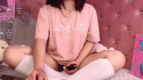 Snapshot of sophievv chatting on 10-05-25, 07:07 Sophie online show from 10-05-25, 07:07