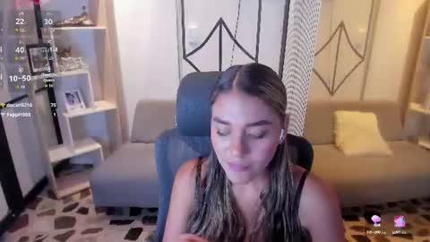 Snapshot of sophiewatson_ chatting on 06-27-26, 05:56 sophiewatson_ online show from 06-27-26, 05:56