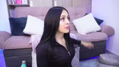 Sophiie online show from 02-12-26, 04:07