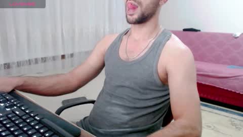 Snapshot of sorrymybadd chatting on 10-14-25, 10:10 luis online show from 10-14-25, 10:10