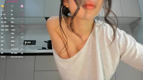 Snapshot of soul_mi chatting on 02-19-26, 07:32 Mia online show from 02-19-26, 07:32