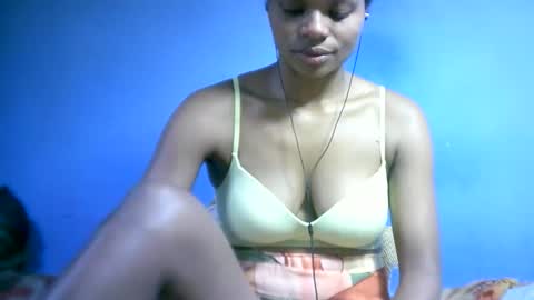 Snapshot of sourayaa chatting on 04-22-26, 06:42 sourayaa online show from 04-22-26, 06:42