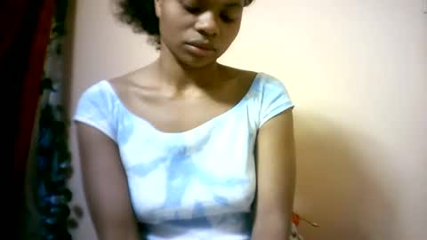 Snapshot of sourayaa chatting on 06-22-26, 04:31 sourayaa online show from 06-22-26, 04:31