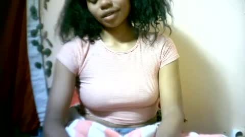 Snapshot of sourayaa chatting on 06-23-26, 05:00 sourayaa online show from 06-23-26, 05:00
