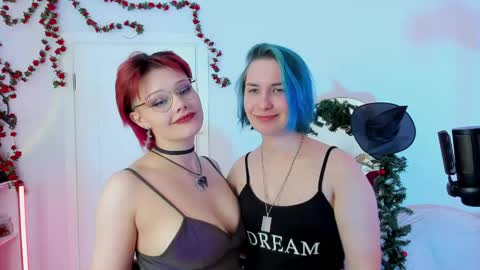 Leah online show from 04-11-26, 09:19