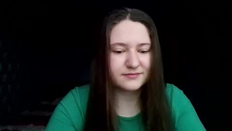 Snapshot of sovagloomy chatting on 10-22-25, 10:37 sovagloomy online show from 10-22-25, 10:37