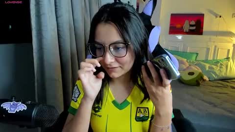 Lili online show from 01-30-25, 03:00