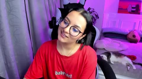 Lili online show from 02-21-25, 01:11