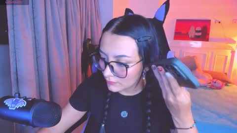 Lili online show from 02-11-26, 11:54