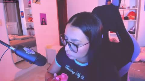 Lili online show from 05-16-26, 11:36