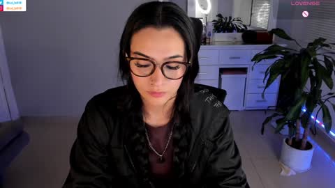 Luisa    online show from 01-15-25, 12:51