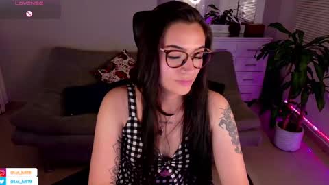 Luisa    online show from 02-10-25, 12:08