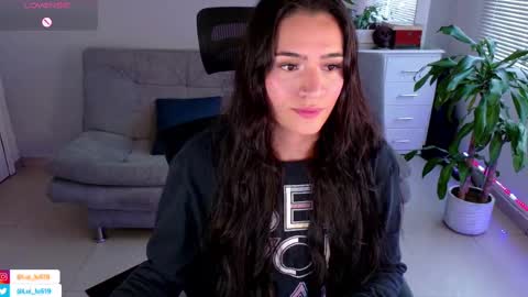 Luisa    online show from 02-17-25, 09:19