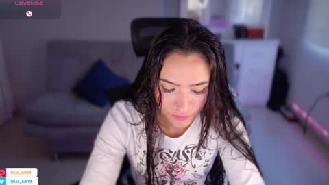 Luisa    online show from 02-26-25, 10:20
