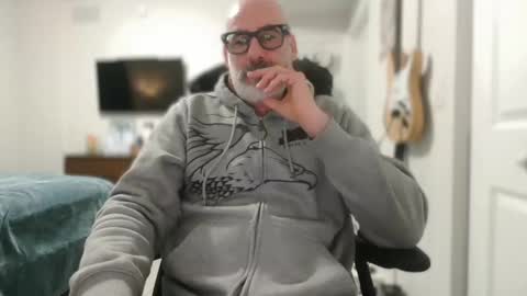 Snapshot of soyelpoti79 chatting on 01-02-25, 12:55 WhiteWolfFL online show from 01-02-25, 12:55