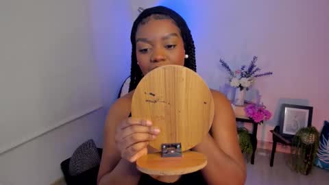 Snapshot of soymaria___ chatting on 10-02-25, 11:12 Maria online show from 10-02-25, 11:12